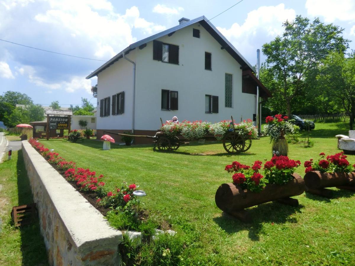 Hotel Pansion Izvor Korenica Exterior foto